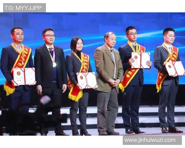 成都足球队在邀请赛中的默契配合与战术执行分析