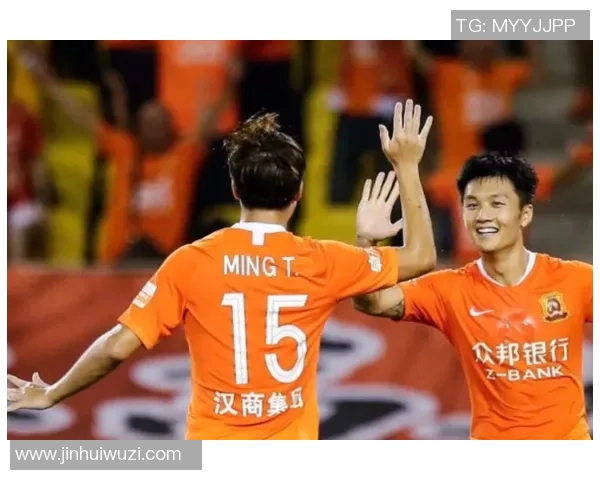 梦幻粉色足球明星球鞋绽放青春活力的时尚魅力